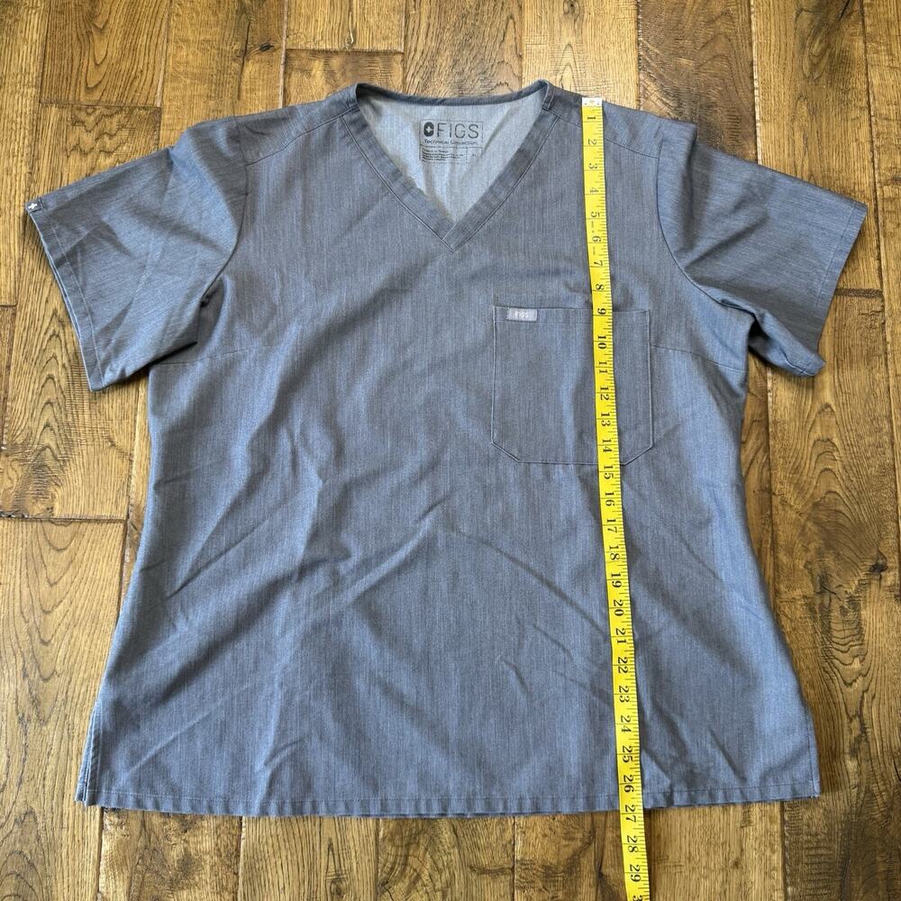 FIGS Catarina Chest Pocket Tuck In Scrub Top Womens Sz XL Graphite Grey - Picture 3 of 6